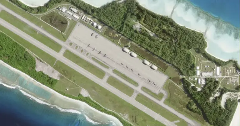 ব্রিটিশ–মার্কিন ঘাঁটি দিয়েগো গার্সিয়া স্যাটেলাইট ছবি